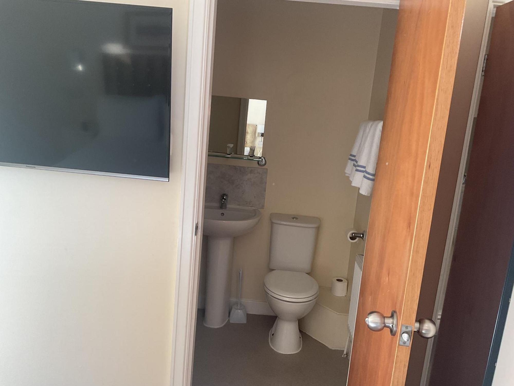 ホテル The Claremont Preston プレストン エクステリア 写真