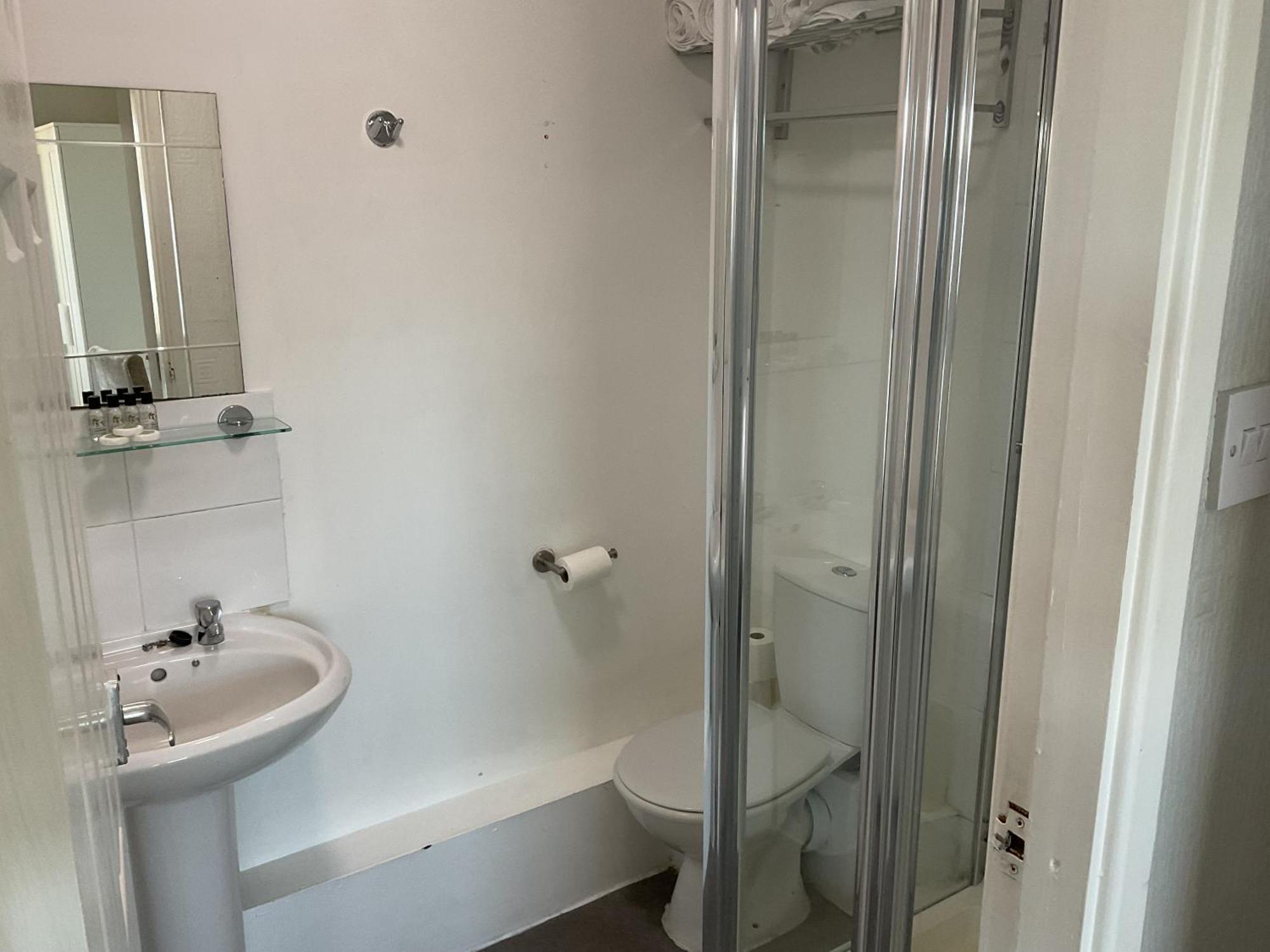 ホテル The Claremont Preston プレストン エクステリア 写真